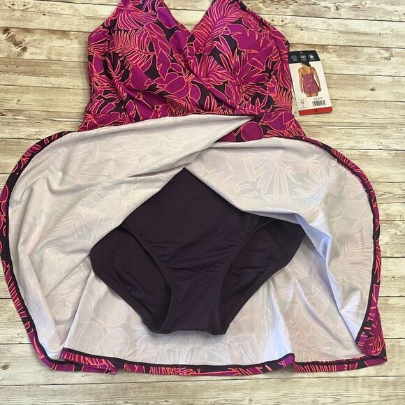 LANDS’ END Ladies’ Swim Dress Medium Purple Floral Built-in One Piece Swimsuit - Picture 10 of 16